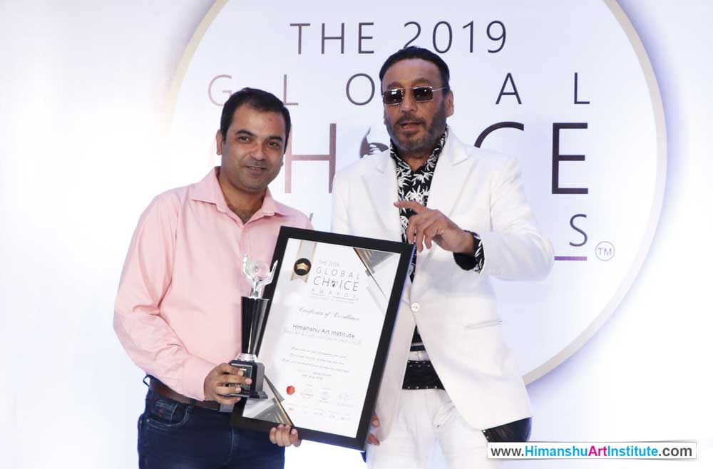 Award for Best Art & Craft Institute in Delhi and NCR, Film Actor Jackie Shroff presented the Award of Excellence to Mr.Mohit Manocha, Founder of Himanshu Art Institute received that award, best painting institute in india,  best painting institute in india, best fine art institute in india, best fine arts colleges in india, best fine arts Academy in india, best fine arts school in delhi, best art and craft colleges in india, best institute for fine arts in india, best craft classes near me, best colleges for fine arts, best drawing institute in india, best drawing classes in india, best drawing school in india, fine art schools in india, top fine art institute, himanshu art institute, west patel nagar, delhi, india